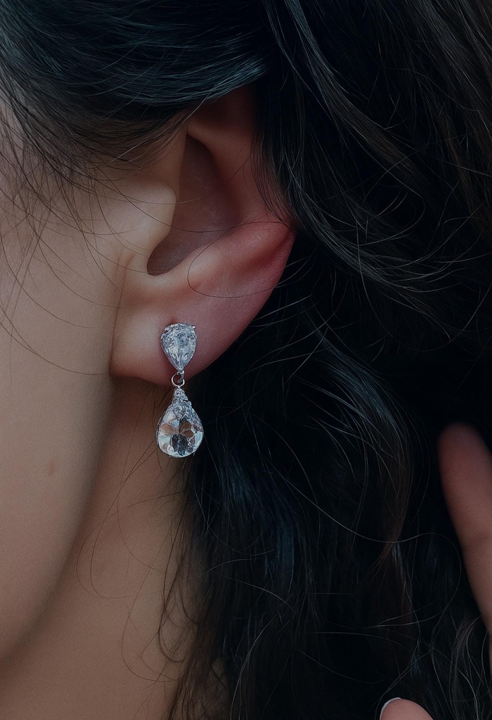 PENDIENTES De Aguamarina y Brillantes  Colgantes de Oro Blanco de 18 kilates