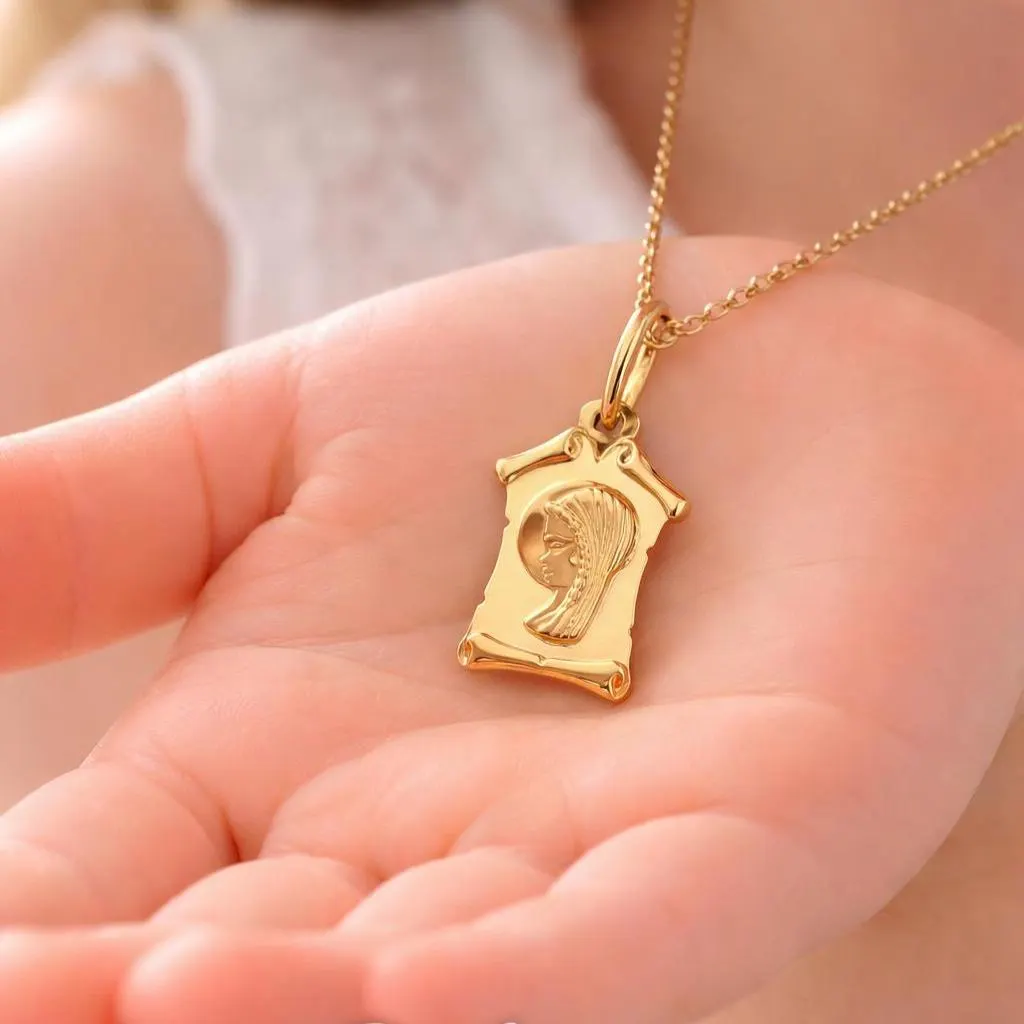 MEDALLA Pergamino Virgen Niña de Oro Amarillo 18 kilates