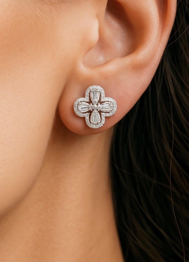 [P1057] PENDIENTE Trébol de Brillantes en Oro Blanco de 18 kilates