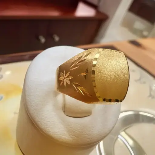 [An 18] ANILLO SELLO Labrado Oro Amarillo 18 kilates