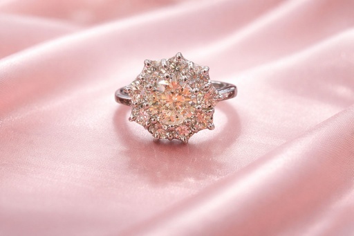 [P 1047] ANILLO Rosetón de Brillantes en Oro Blanco de 18 k